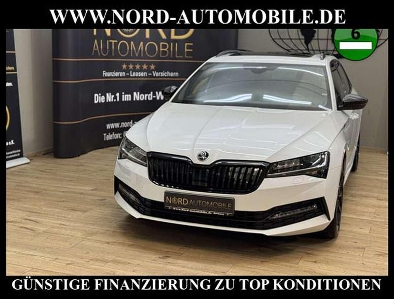 Moonweiss metallic (metallic) Gebraucht 2021 Skoda Superb SportLine Kombi | 30.990 € (Fairer Preis) - Bild 1/3