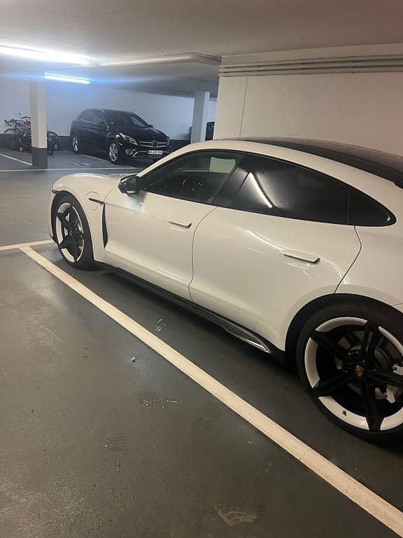 Gebraucht Porsche Taycan Sport 300 kW (408 PS) 2021 Weiß Limousine