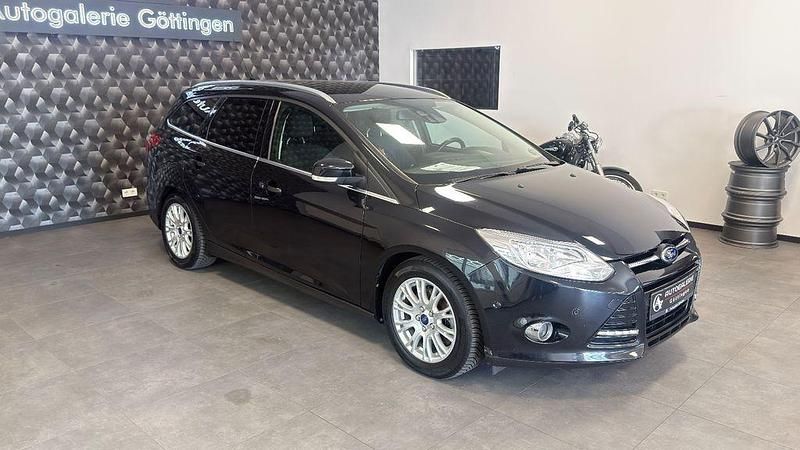 Second-hand Ford Focus Titanium 150 CP (110 kW) 2012 Negru Berlinǎ