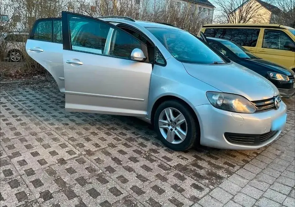 Gebraucht VW Golf Plus 122 PS (89 kW) 2010 Silber Van / Kleinbus
