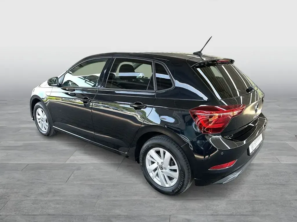Gebraucht VW Polo Style 95 PS (69 kW) 2022 Deep black perleffekt (metallic) Kleinwagen