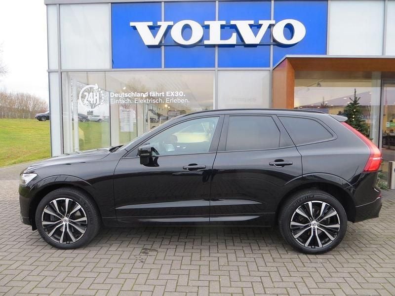 Schwarz Gebraucht 2022 Volvo XC60 Ultimate SUV | 32.740 € (Fairer Preis) - Bild 1/4