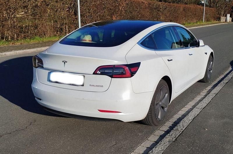 Gebraucht Tesla Model 3 Performance 366 kW (498 PS) 2019 Weiß Limousine
