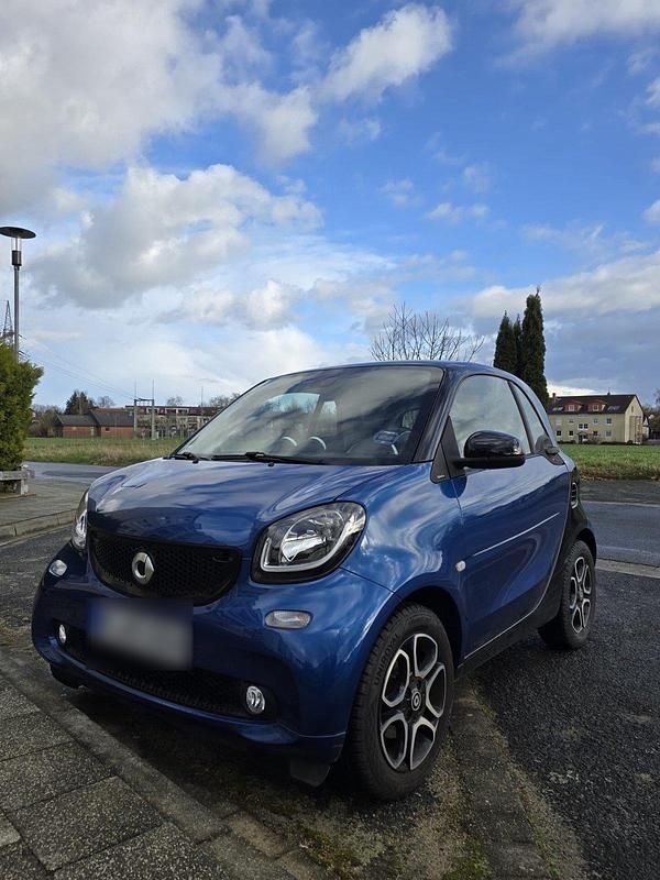 Gebraucht Smart ForTwo Coupé 90 PS (66 kW) 2016 Blau Coupé