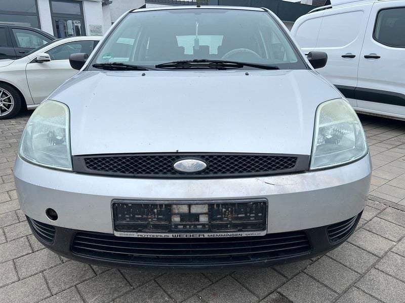 Grau Gebraucht 2003 Ford Fiesta Kleinwagen | 350 € (Guter Preis) - Bild 1/4