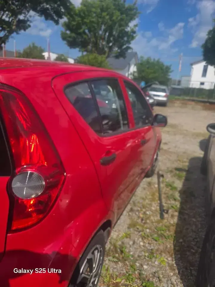 Gebraucht Opel Agila Edition 65 PS (47 kW) 2009 Rot Kleinwagen
