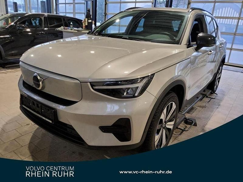 Silber silver dawn / metallic Gebraucht 2023 Volvo XC40 Core SUV | 29.580 € (Superpreis) - Bild 1/2
