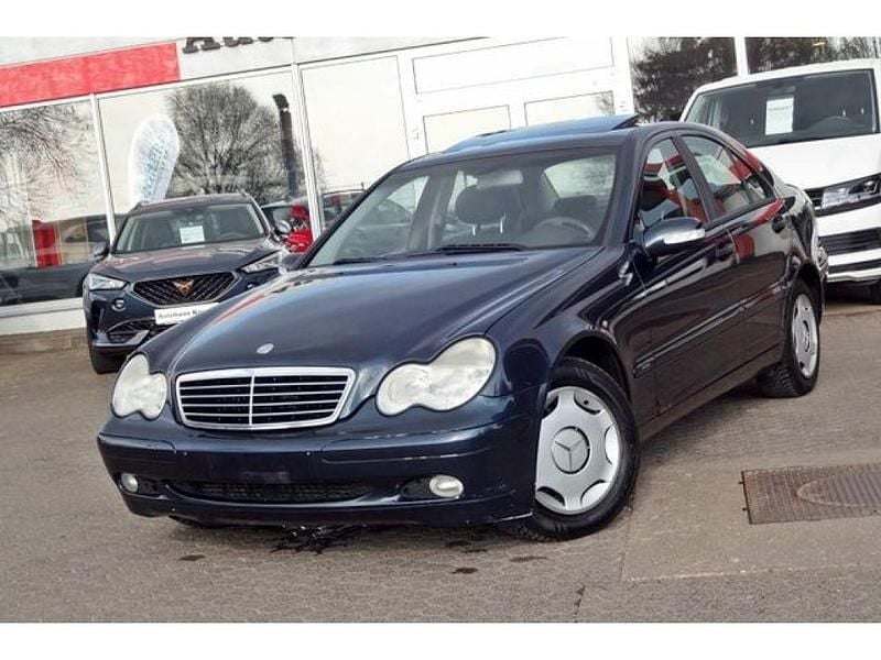 Gebraucht Mercedes C200 122 PS (89 kW) 2004 Smaragdschwarz  metalliclack (metallic) Limousine