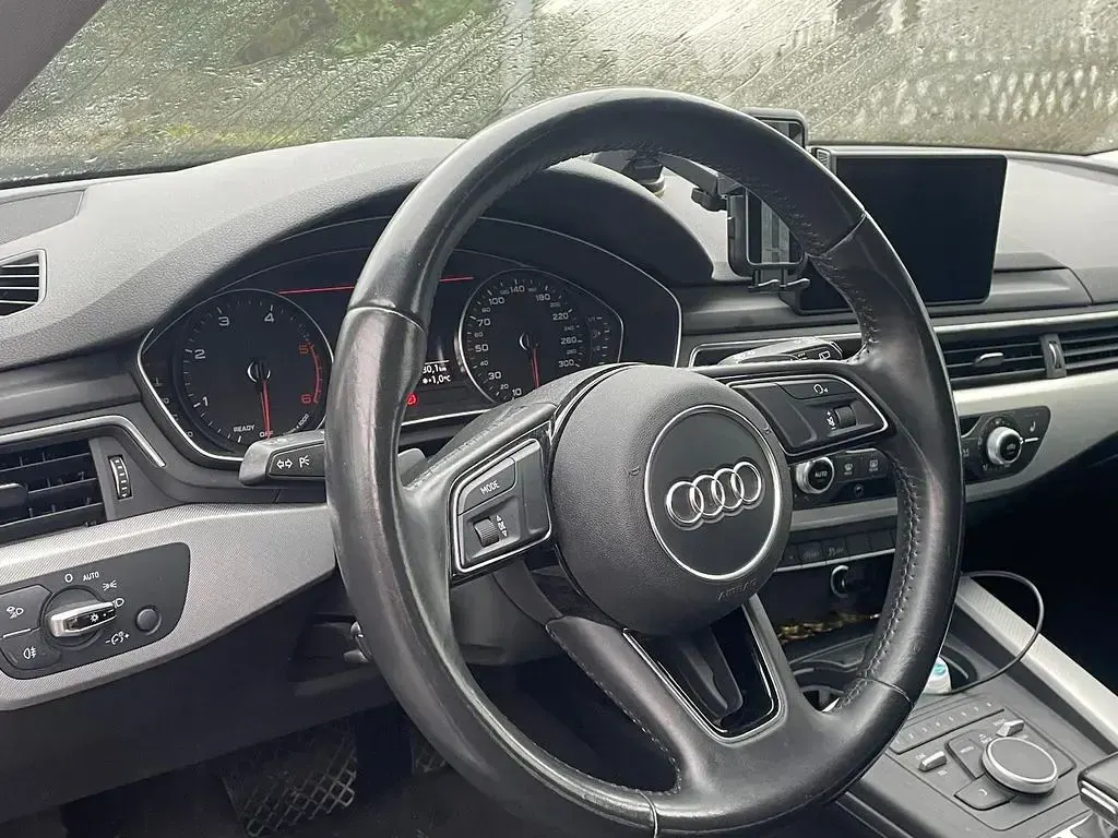 Gebraucht Audi A4 Sport 190 PS (139 kW) 2017 Grau Kombi