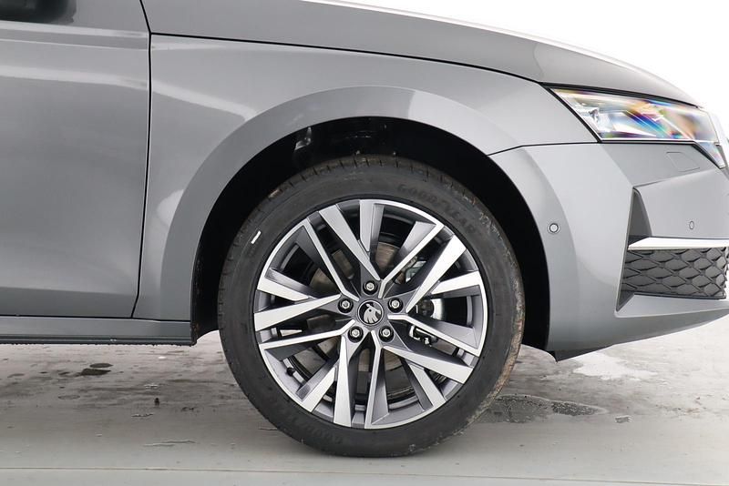 Neu Skoda Octavia 150 PS (110 kW) 2026 Graphitegrau metallic Limousine