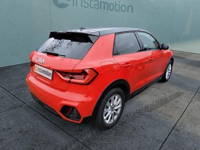 Gebraucht Audi A1 Ambiente 150 PS (110 kW) 2020 Rot SUV