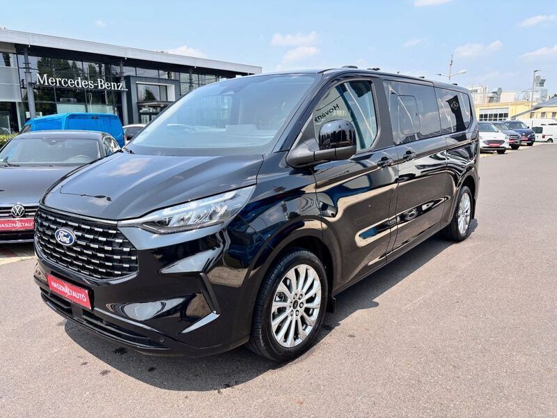 Gebraucht Ford Tourneo Custom Titanium 170 PS (125 kW) 2024 Schwarz Van