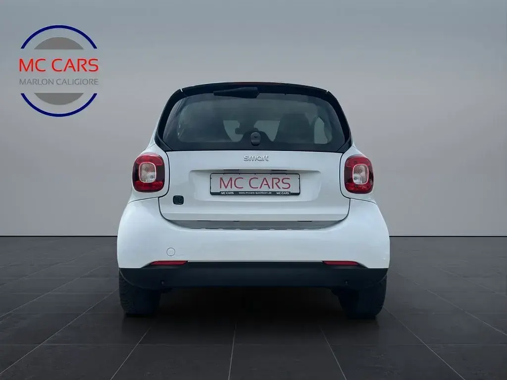Gebraucht Smart ForTwo Electric Drive 60 kW (82 PS) 2021 Weiß Coupé