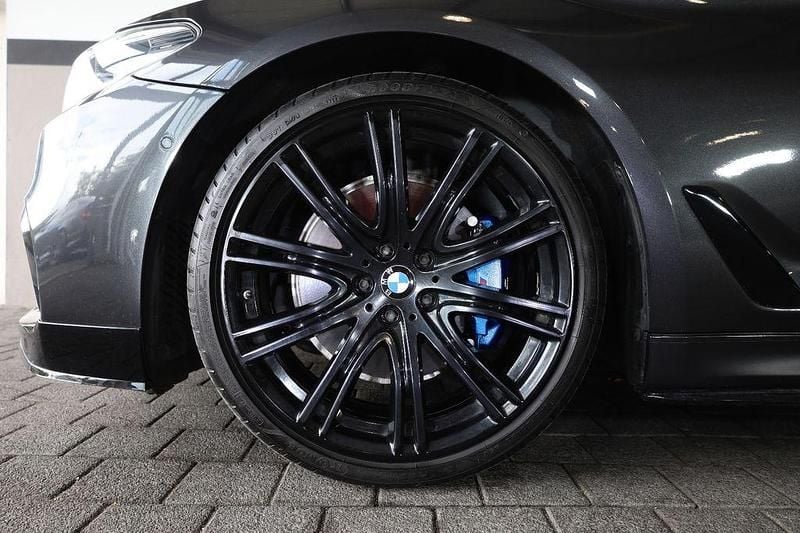 Gebraucht BMW 540 Performance 340 PS (250 kW) 2018 Grau Limousine