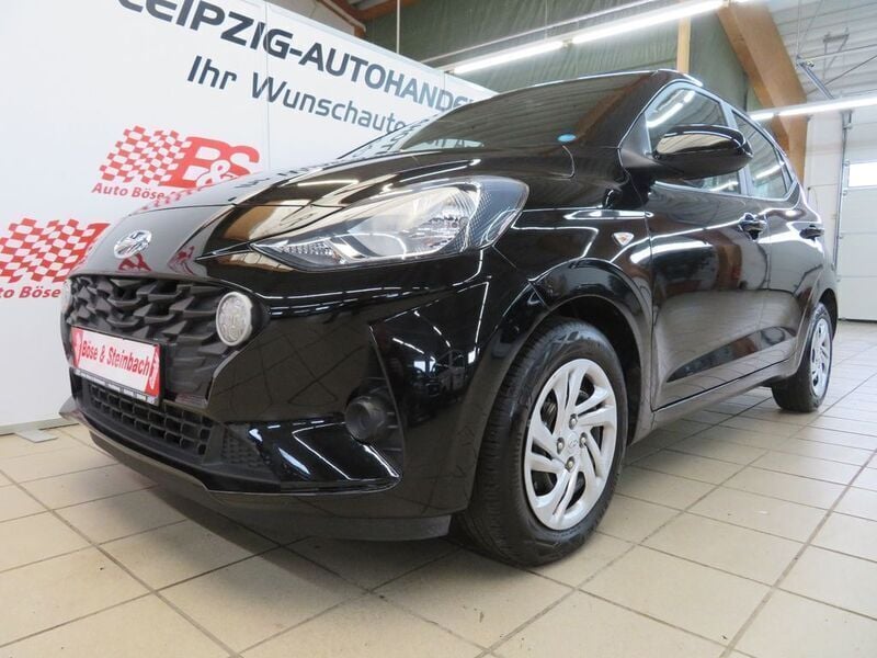 Schwarz Gebraucht 2021 Hyundai i10 Pure Kleinwagen | 10.900 € (Guter Preis) - Bild 1/4