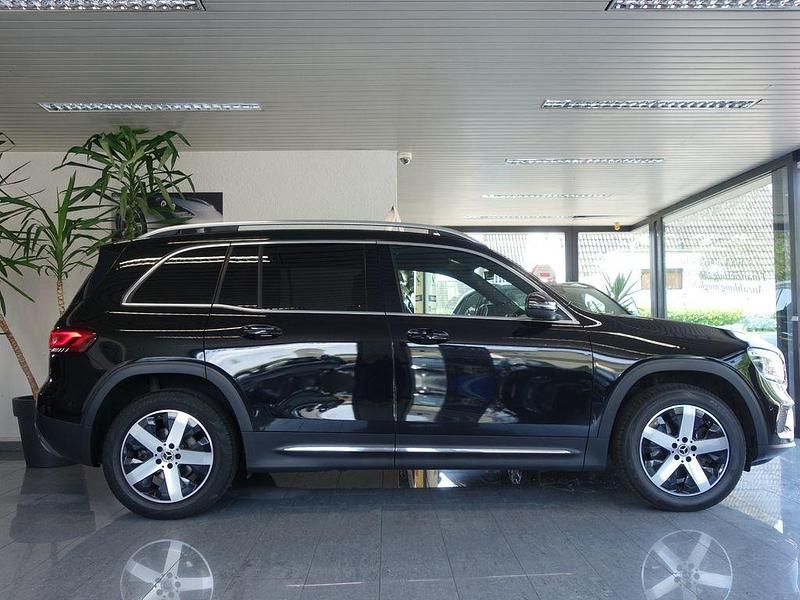 Gebraucht Mercedes GLB200 Progressive 150 PS (110 kW) 2022 Schwarz SUV