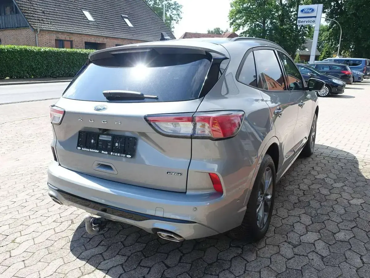 Gebraucht Ford Kuga ST-Line X 152 PS (111 kW) 2024 Solarsilber SUV