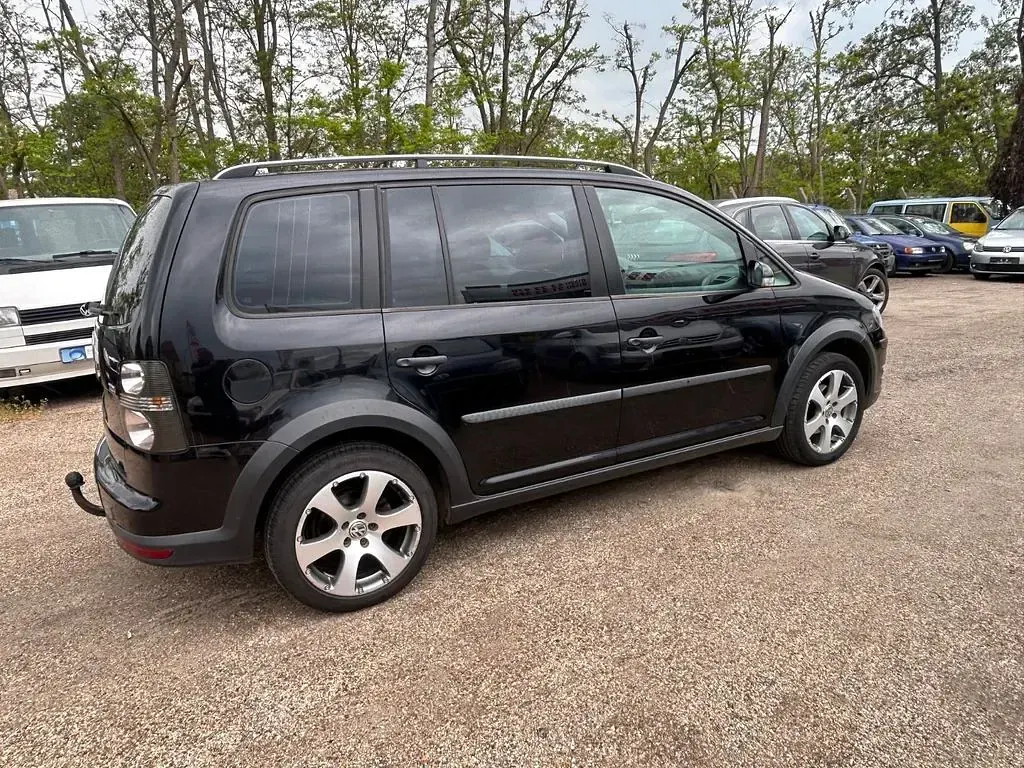 Gebraucht VW Touran Cross 105 PS (77 kW) 2007 Schwarz Van / Kleinbus