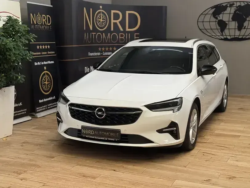 Gebraucht Opel Insignia Business 174 PS (127 kW) 2021 Jade weiß Kombi