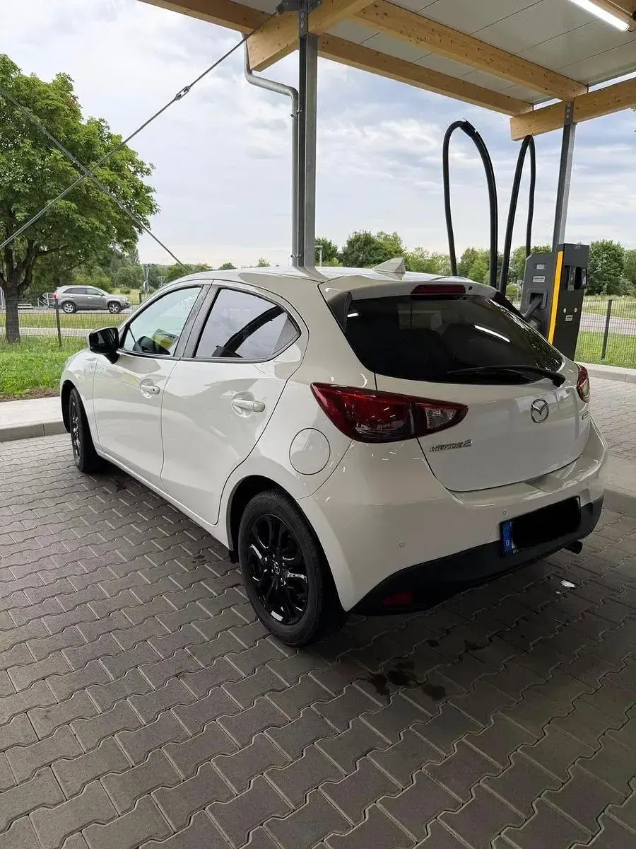 Gebraucht Mazda 2 Kizoku 90 PS (66 kW) 2019 Weiß Kleinwagen
