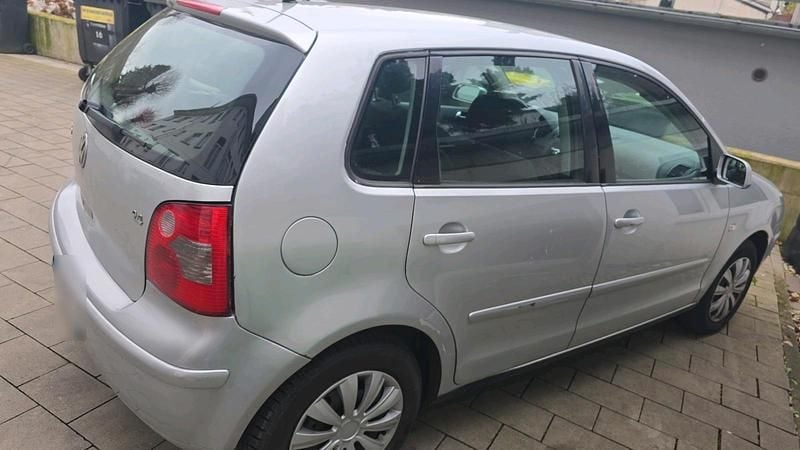Gebraucht VW Polo 100 PS (73 kW) 2003 Silber Kleinwagen