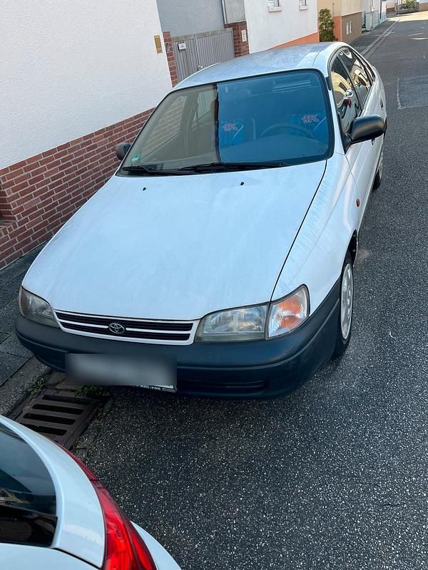 Weiß Gebraucht 1994 Toyota Carina Limousine | 2.000 € - Bild 1/4