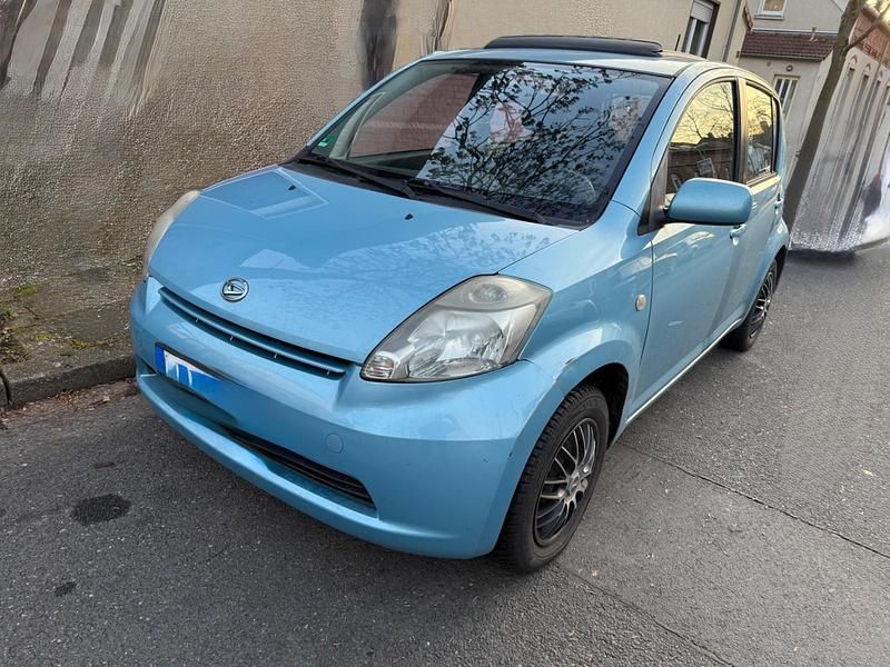 Gebraucht Daihatsu Sirion 70 PS (51 kW) 2007 Blau Kleinwagen