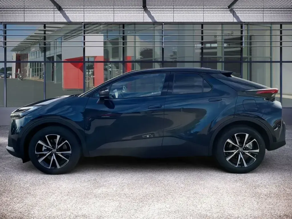 Neu Toyota C-HR 223 PS (164 kW) 2025 SUV