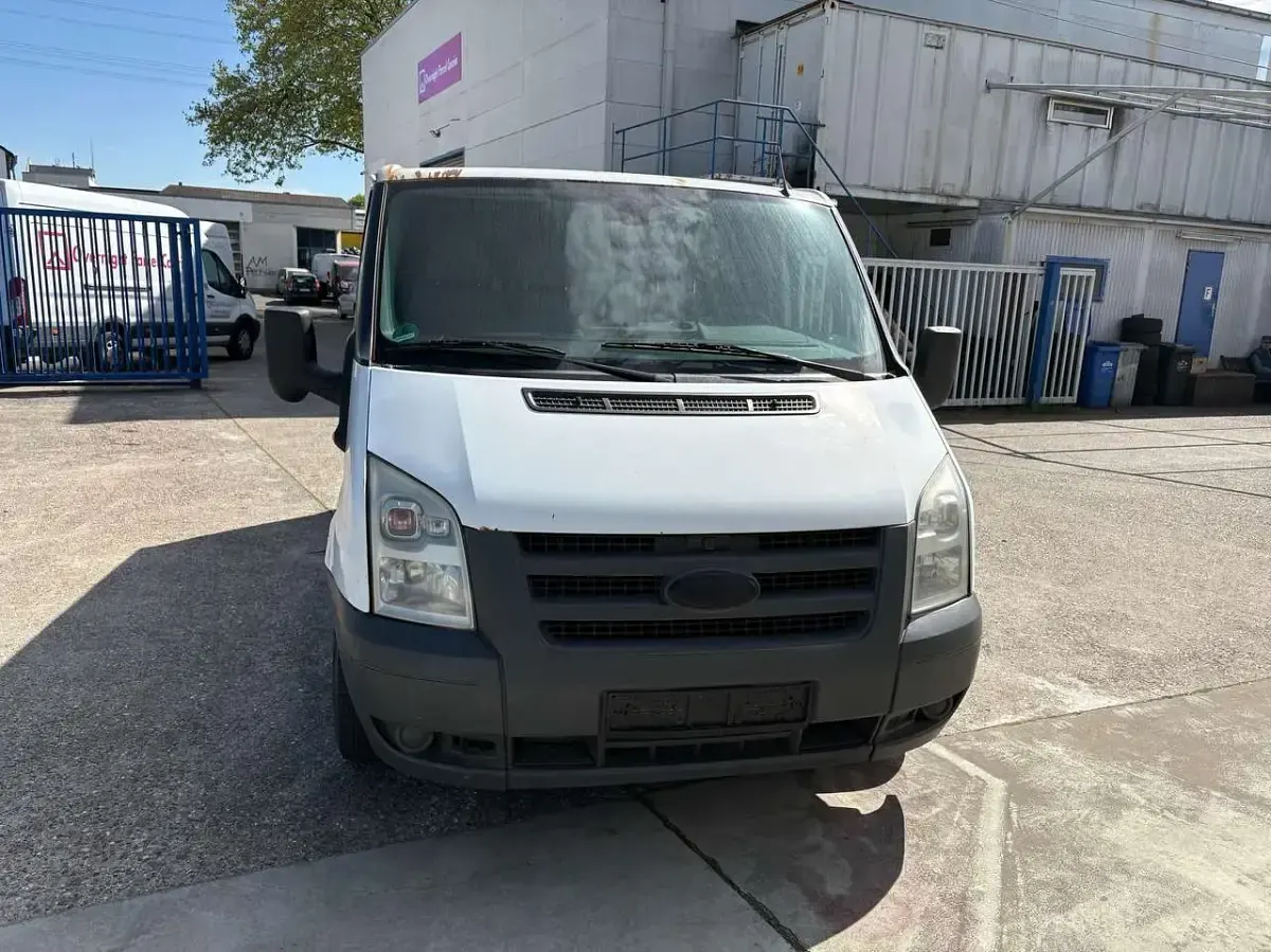 Gebraucht Ford Transit 86 PS (63 kW) 2010 Frostweiß Pickup