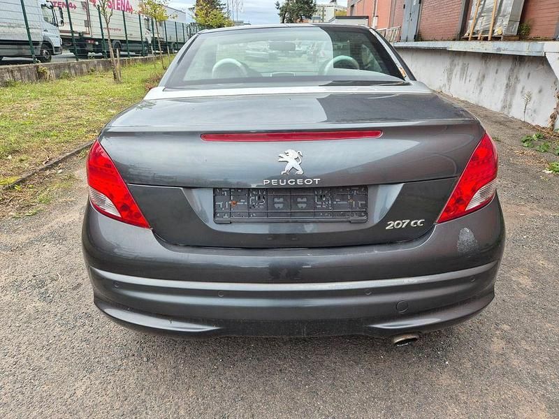 Gebraucht Peugeot 207 CC 156 PS (114 kW) 2012 Grau Cabrio