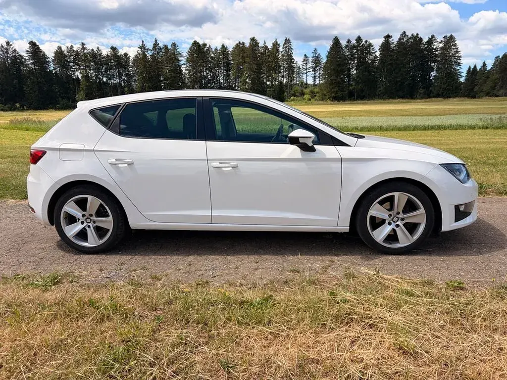 Gebraucht Seat Leon FR 125 PS (91 kW) 2016 Weiß Limousine