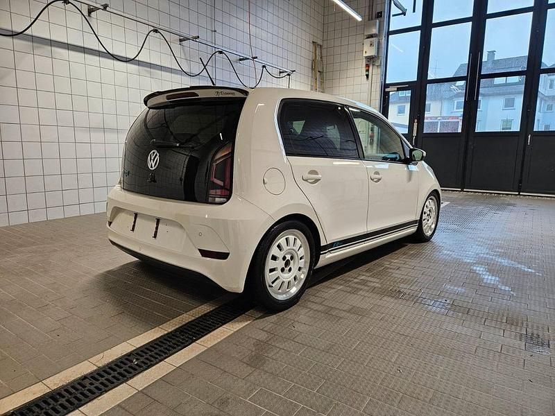 Gebraucht VW up! Move 60 PS (44 kW) 2017 Weiß Kleinwagen