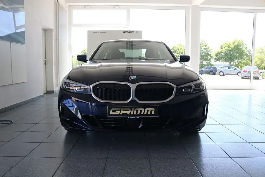 Gebraucht BMW 320 Shadowline 190 PS (139 kW) 2024 Tansanitblau ii metallic (metallic) Limousine