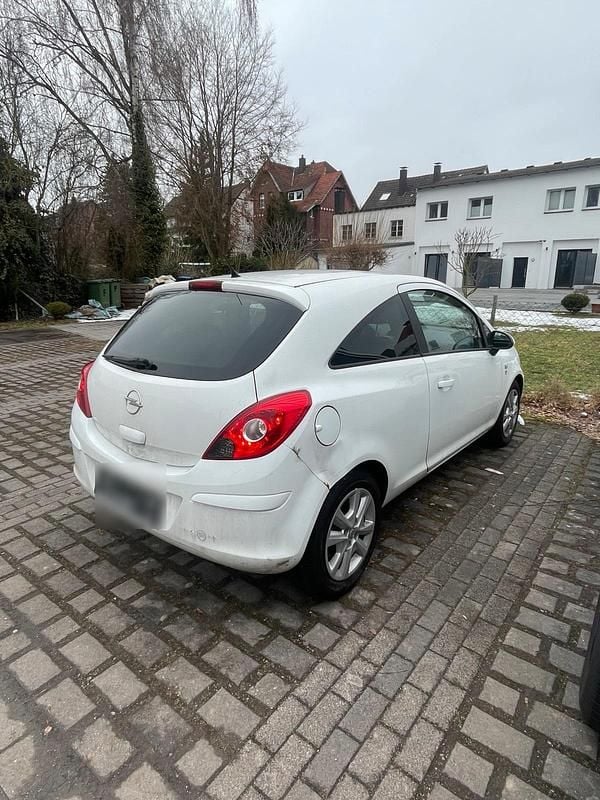 Gebraucht Opel Corsa 101 PS (74 kW) 2010 Weiß Kleinwagen