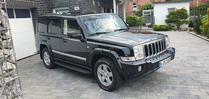 Schwarz Gebraucht 2006 Jeep Commander Limited SUV | 10.900 € (Fairer Preis) - Bild 1/4
