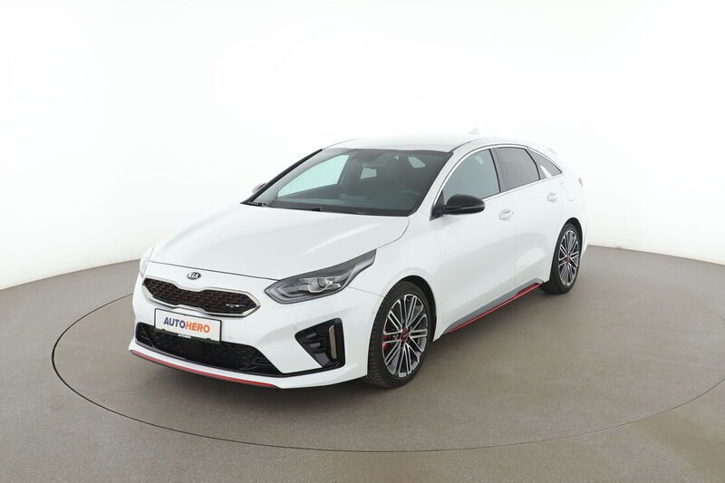 Weiß Gebraucht 2021 Kia ProCeed Kleinwagen | 24.960 € (Guter Preis) - Bild 1/4