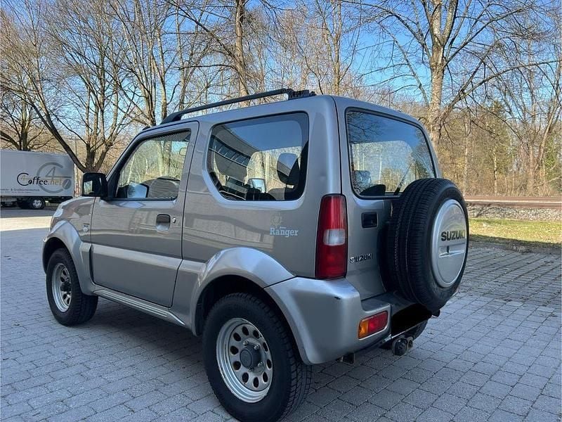 Gebraucht Suzuki Jimny 84 PS (61 kW) 2016 Grau SUV