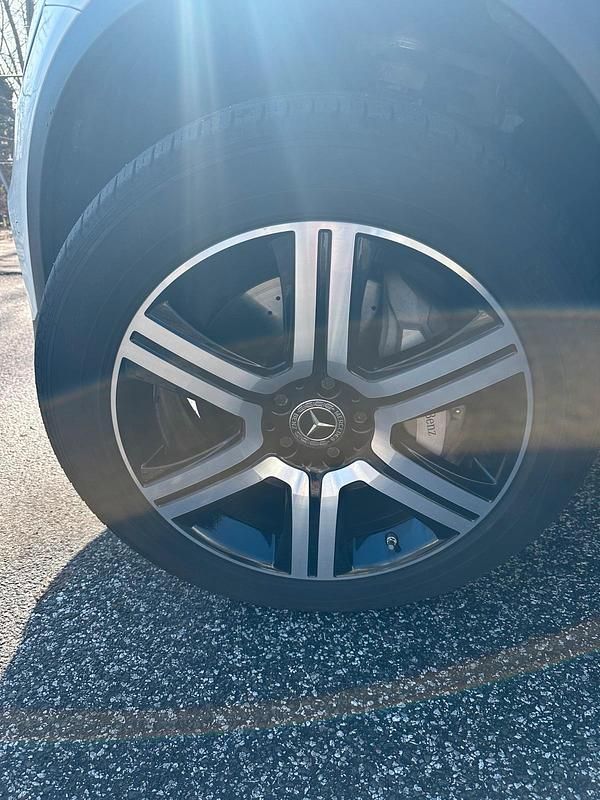 Gebraucht Mercedes GLC300 2021 Weiß SUV