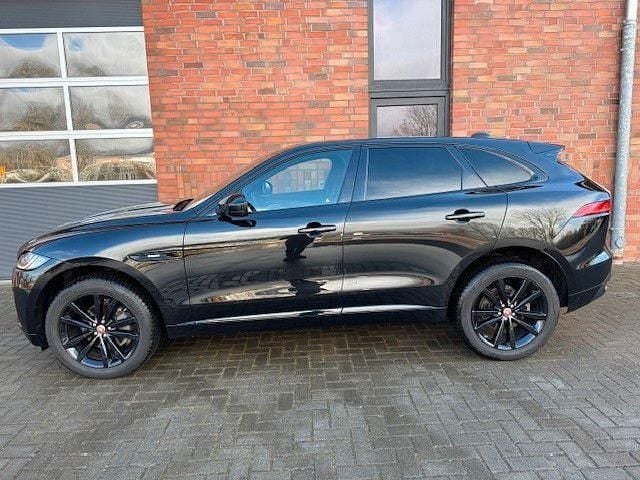 Gebraucht Jaguar F-Pace R-Sport 250 PS (183 kW) 2021 Santorini black SUV