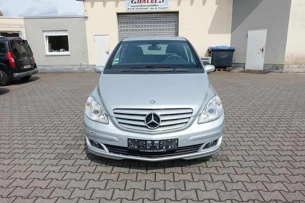 Gebraucht Mercedes B170 116 PS (85 kW) 2006 Silber Van / Kleinbus