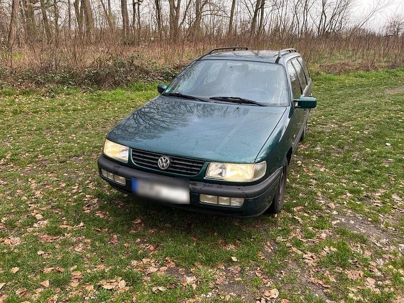 Second-hand VW Passat 115 CP (84 kW) 1996 Verde Break