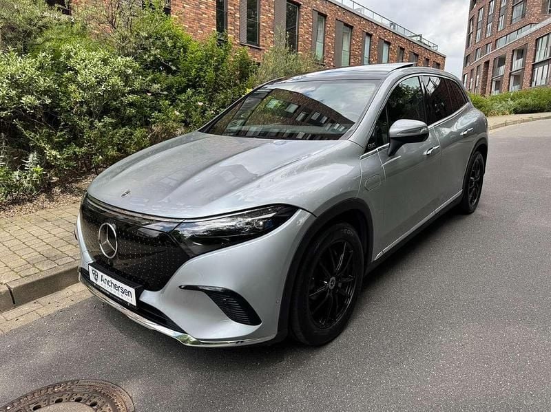 Hightechsilber metallic Gebraucht 2023 Mercedes EQS450+ Advanced Plus SUV | 69.990 € - Bild 1/4