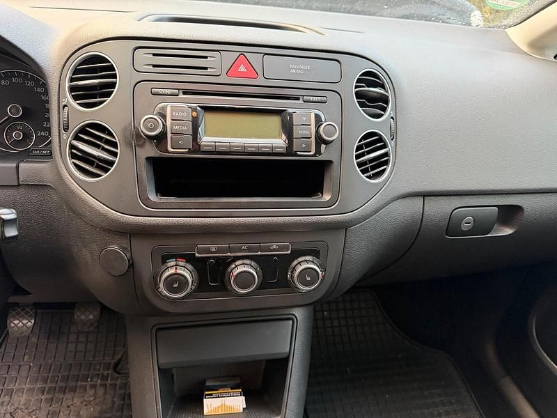 Gebraucht VW Golf VI 122 PS (89 kW) 2009 Grau Kleinwagen