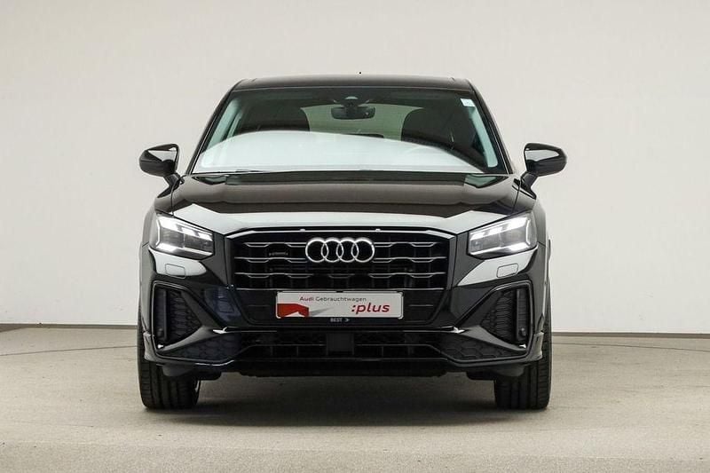 Gebraucht Audi Q2 S-Line 190 PS (139 kW) 2022 Mythosschwarz metallic (metallic) SUV