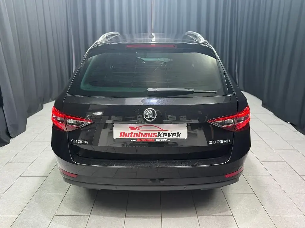 Gebraucht Skoda Superb Style 190 PS (139 kW) 2016 Schwarz Kombi