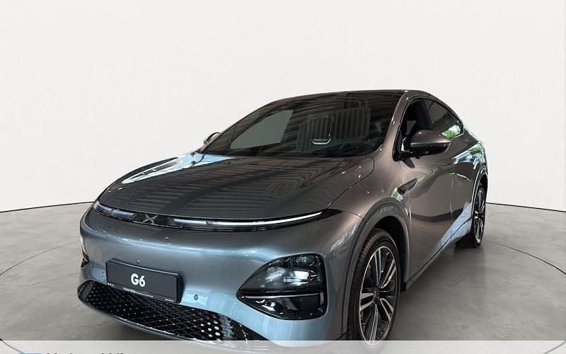 Grau Neu 2025 XPENG G6 AWD Performance SUV | 53.190 € (Teuer) - Bild 1/4