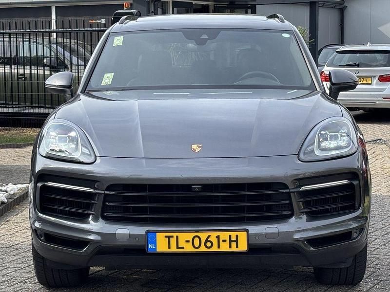 Gebraucht Porsche Cayenne 341 PS (250 kW) 2018 Grau SUV
