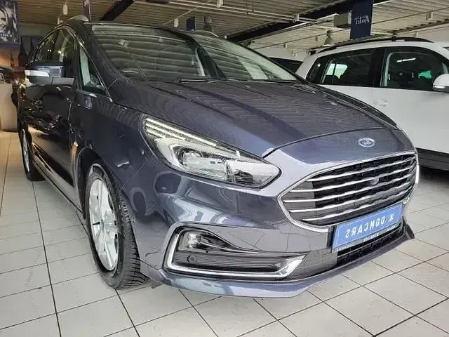 Gebraucht Ford S-MAX Titanium 190 PS (139 kW) 2020 Blau Van / Kleinbus