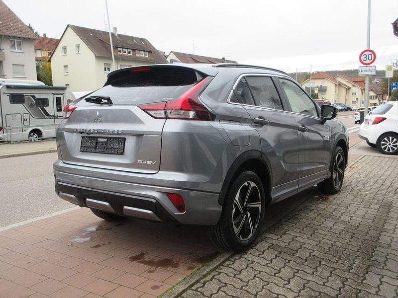 Gebraucht Mitsubishi Eclipse Cross Select 98 PS (72 kW) 2024 Platinumgrau (m) SUV