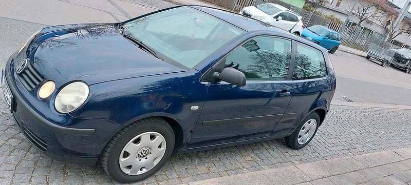 Gebraucht VW Polo 64 PS (47 kW) 2002 Blau Kleinwagen